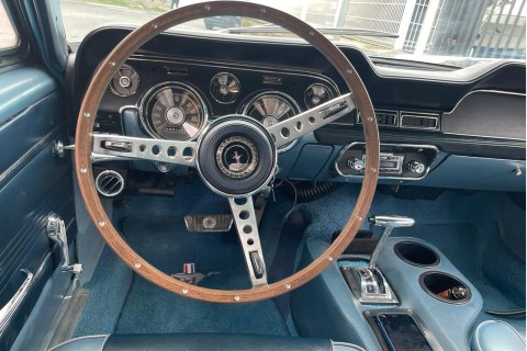 location voiture collection, mariage ille et vilaine, Bretagne, chauffeur VTC, voiture de luxe, voiture de prestige, normandie